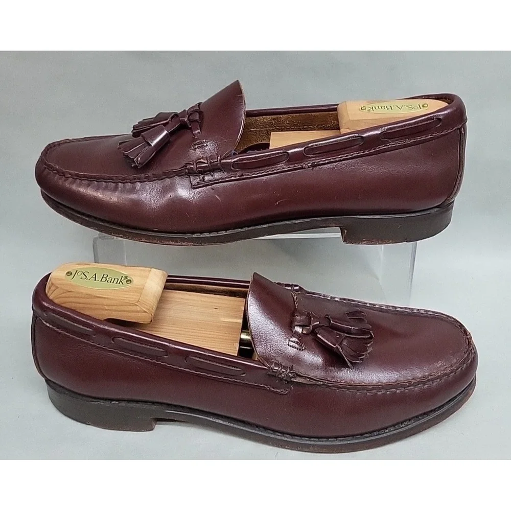 G.H. Bass & Co. preowned no